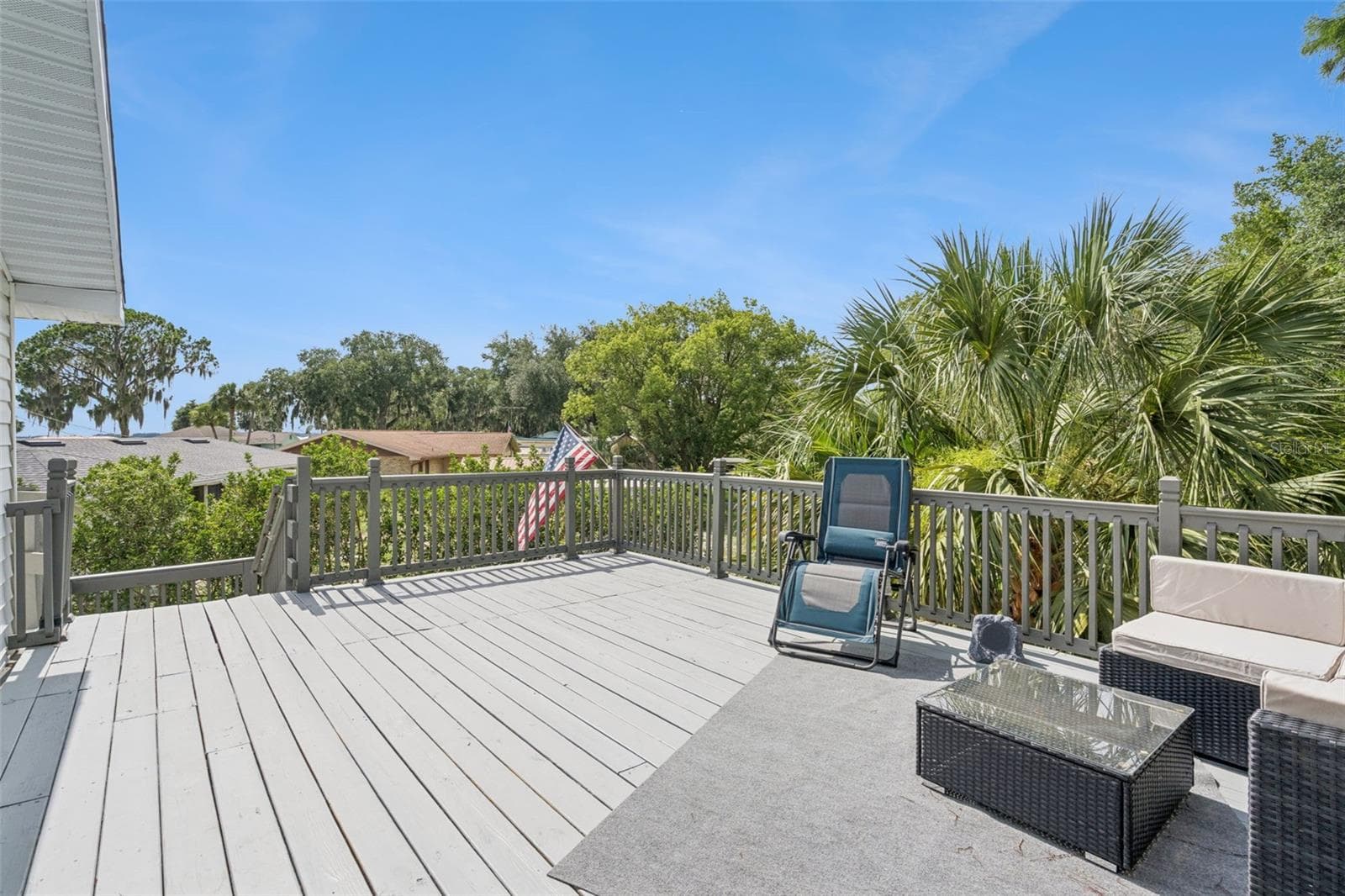 Upper Deck - 7247 TREASURE ISLAND RD, LEESBURG