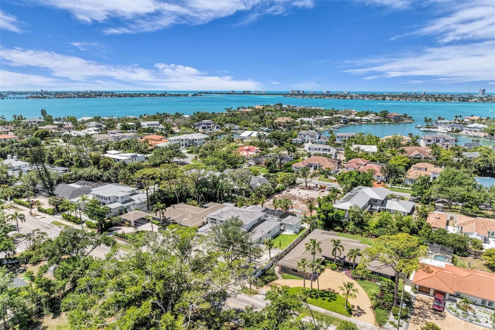 1395 HARBOR DR