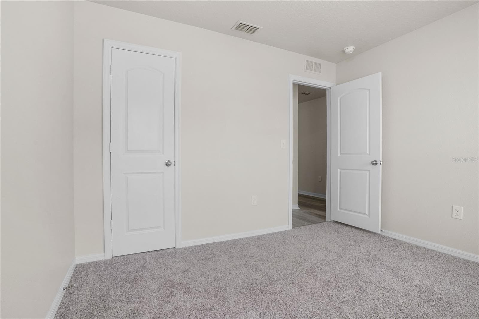 Single Family Residence at 252 FIG CT, KISSIMMEE, photo 18 of 33