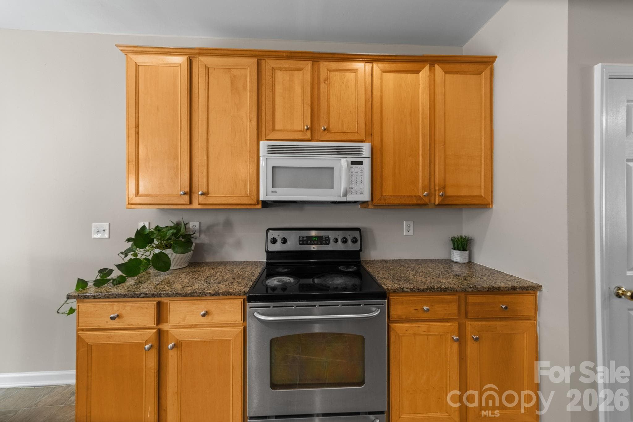 Single Family Residence at 6403 Sackett Way, Charlotte, photo 5 of 41