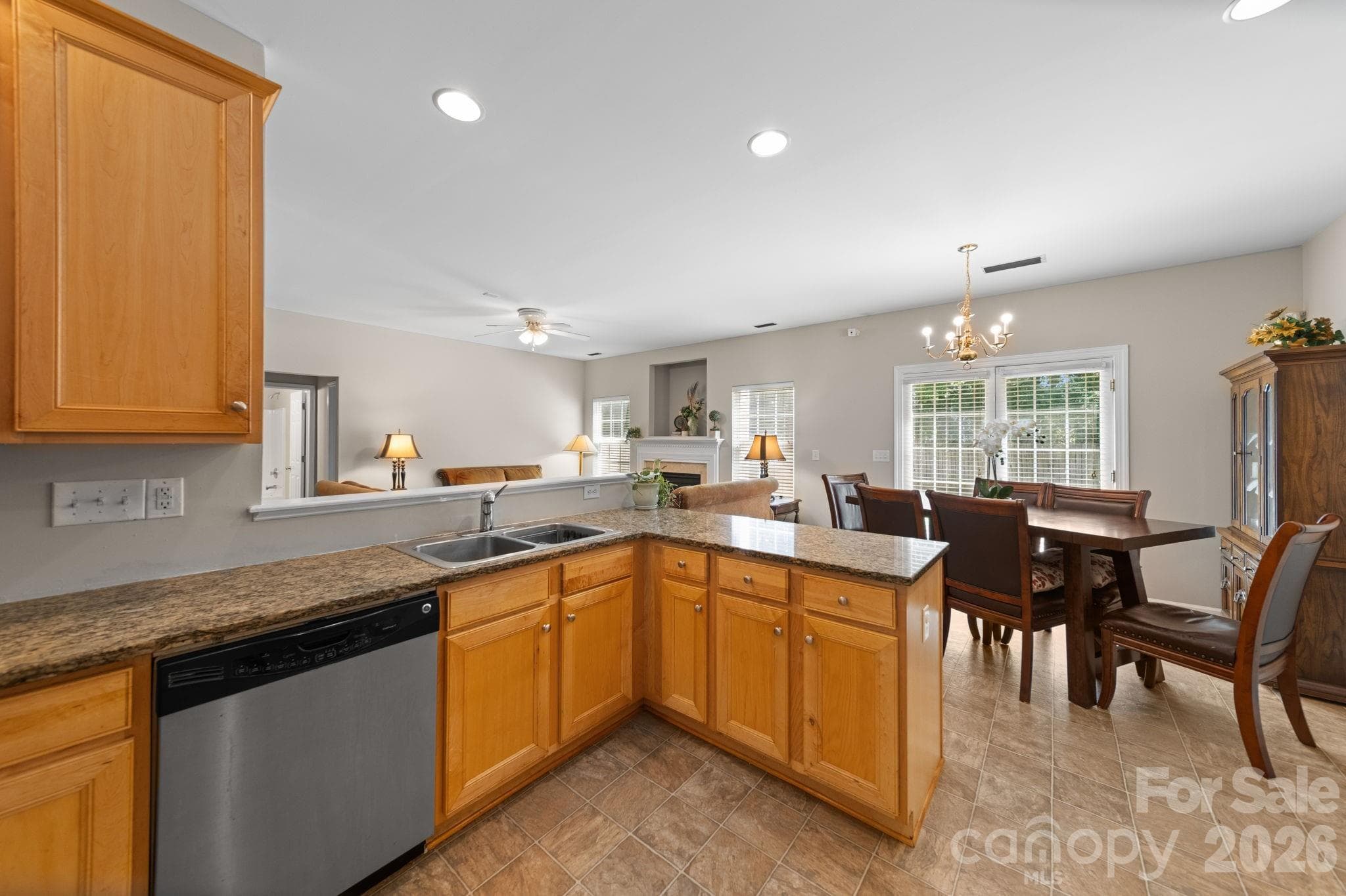 Single Family Residence at 6403 Sackett Way, Charlotte, photo 6 of 41