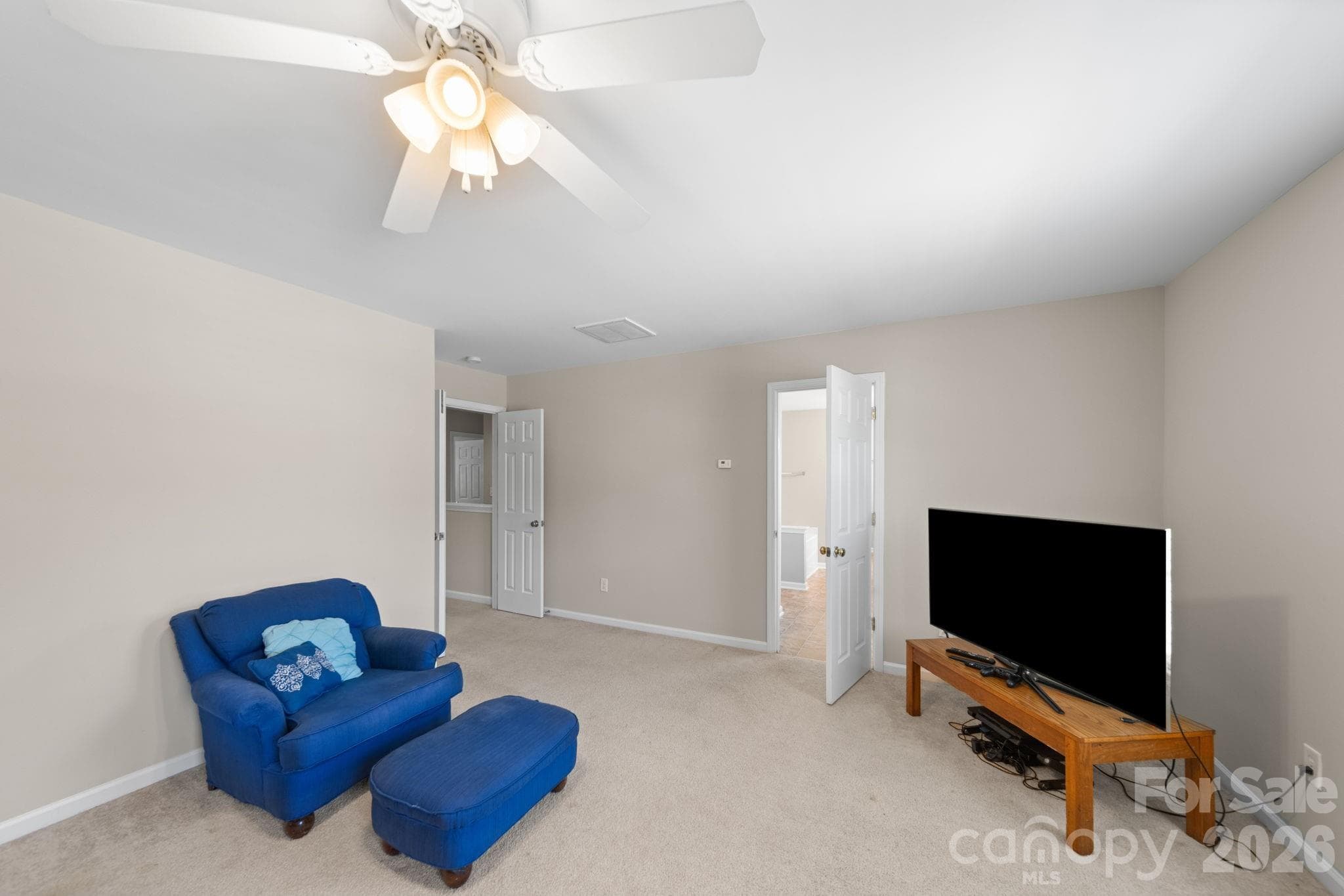 Single Family Residence at 6403 Sackett Way, Charlotte, photo 14 of 41