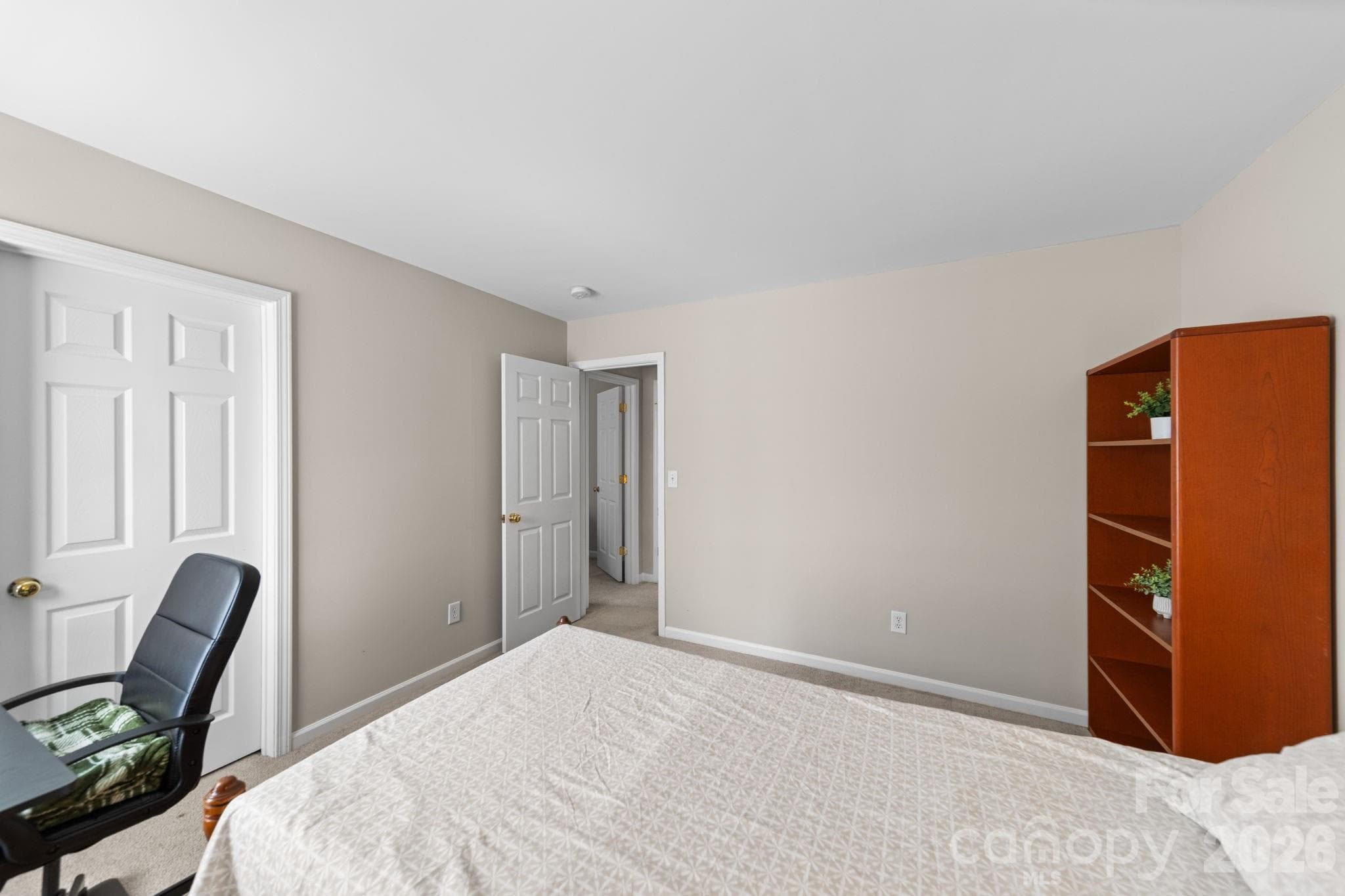 Single Family Residence at 6403 Sackett Way, Charlotte, photo 21 of 41