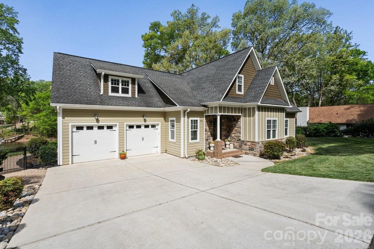 Single Family Residence at Mooresville, photo 2 of 37