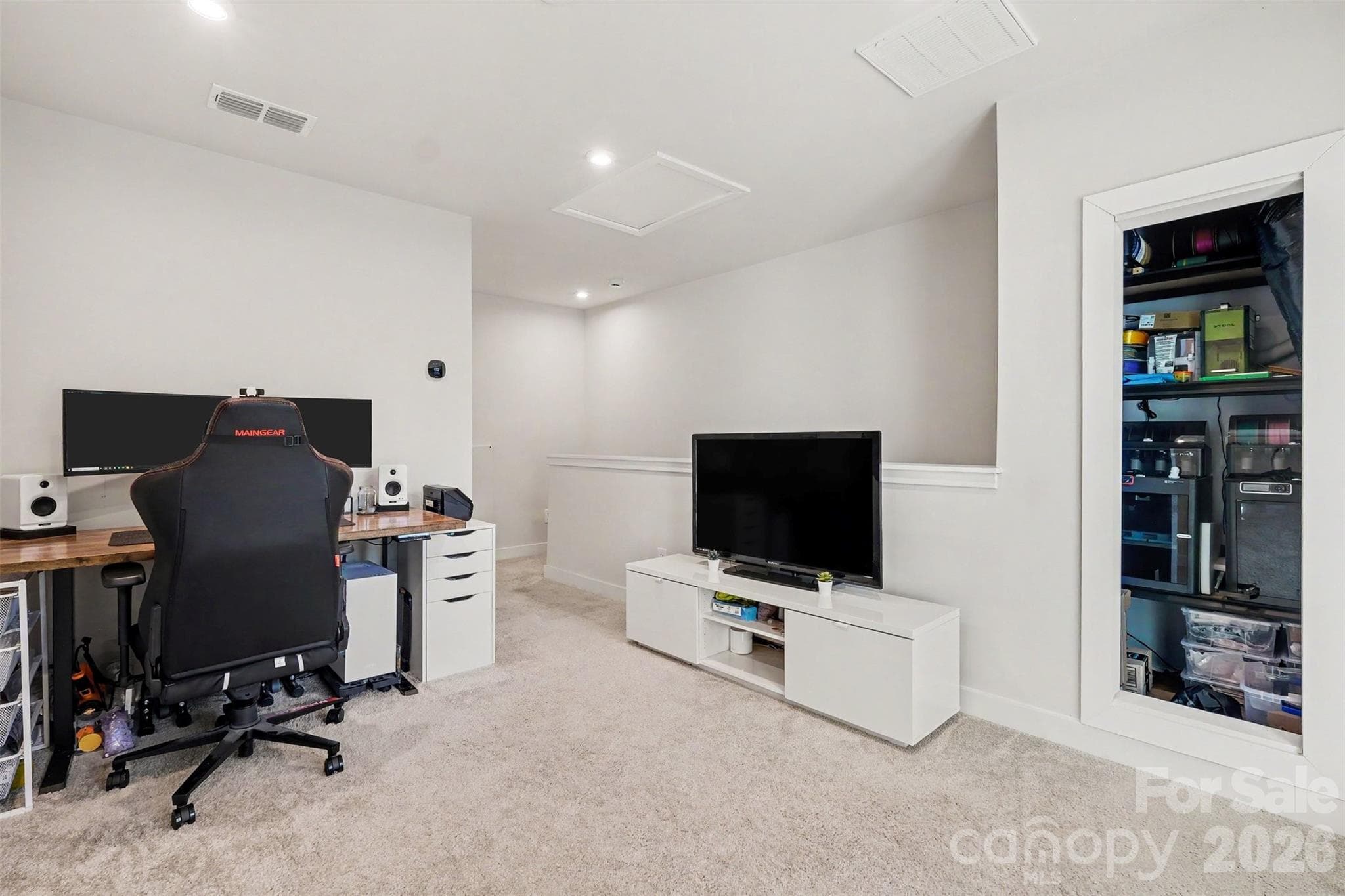 Townhouse at 300 Twinflower Lane, Charlotte, photo 19 of 31
