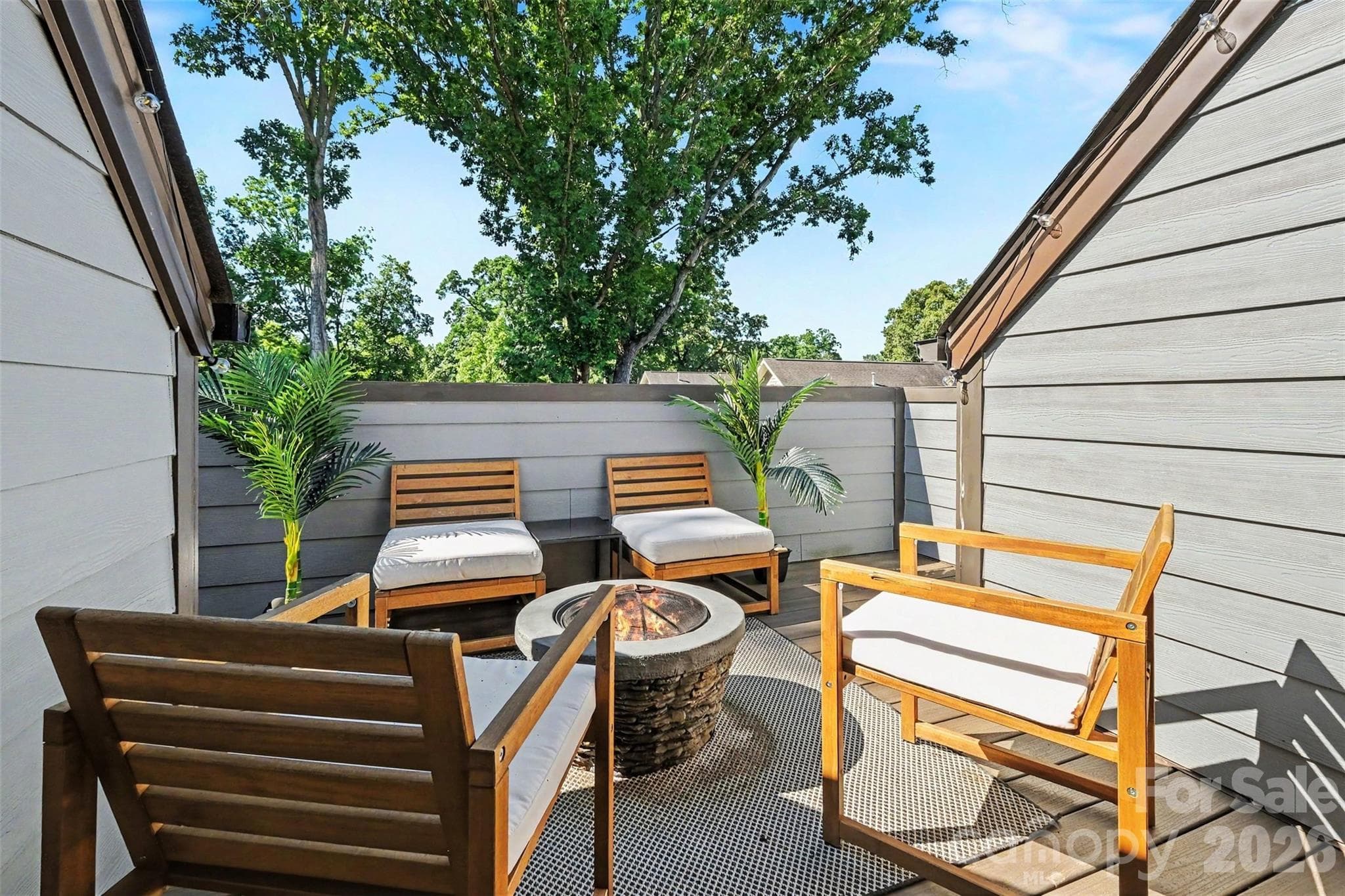 Townhouse at 300 Twinflower Lane, Charlotte, photo 23 of 31