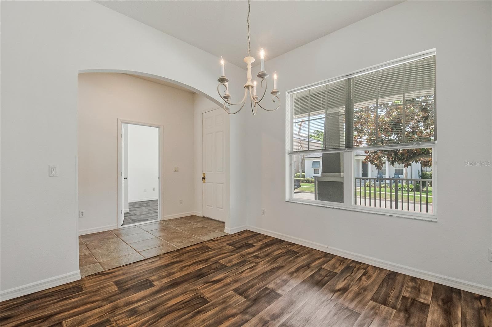 Single Family Residence at 7407 DEVEREAUX ST, REUNION, photo 8 of 63