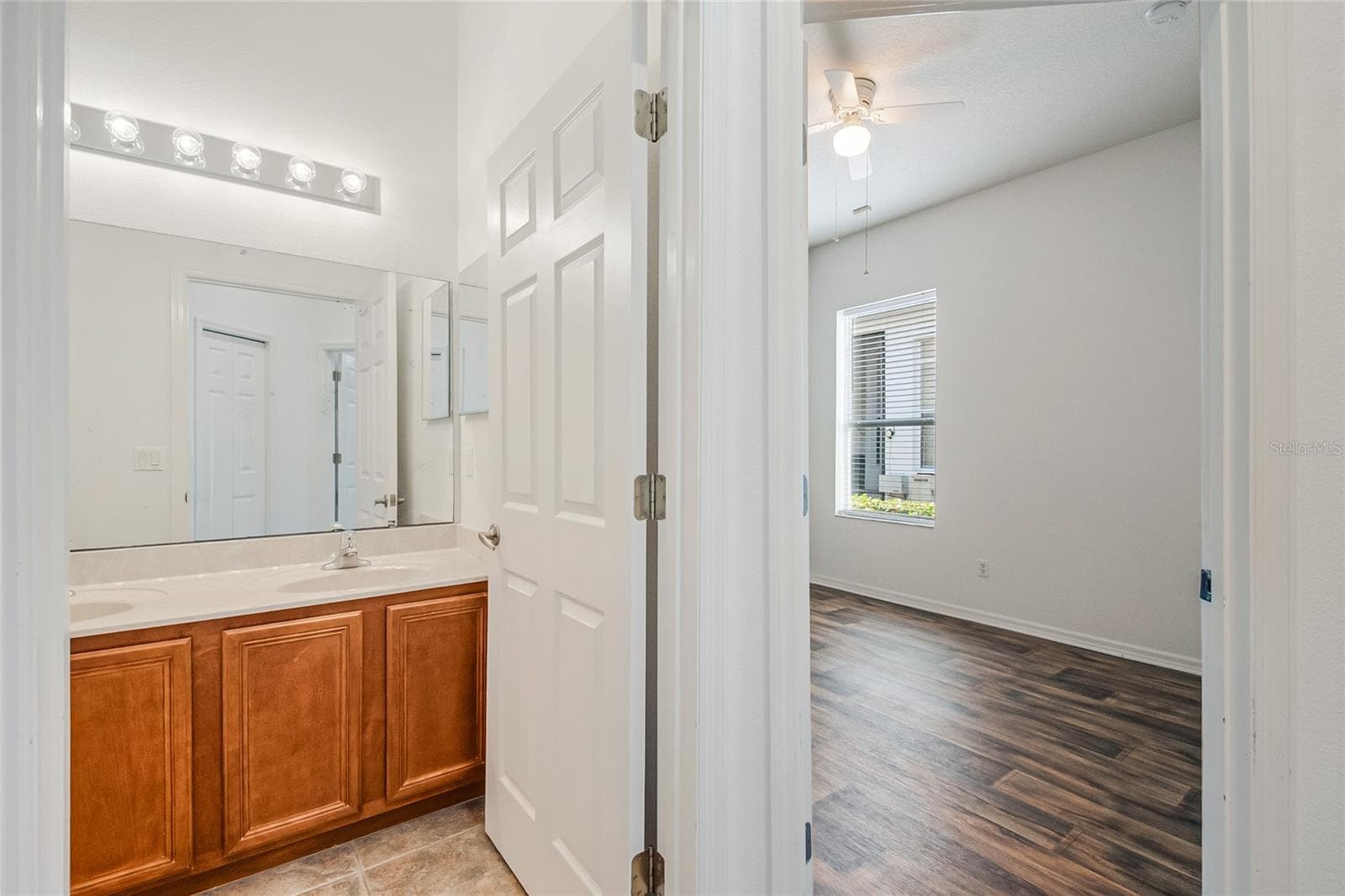 Single Family Residence at 7407 DEVEREAUX ST, REUNION, photo 20 of 63