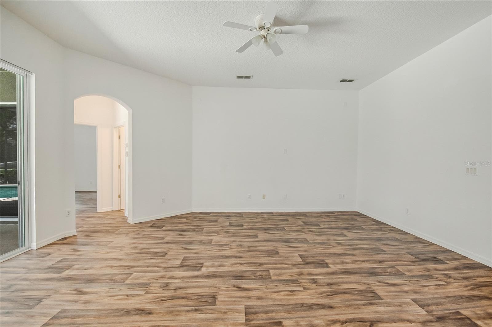 Single Family Residence at 7407 DEVEREAUX ST, REUNION, photo 38 of 63