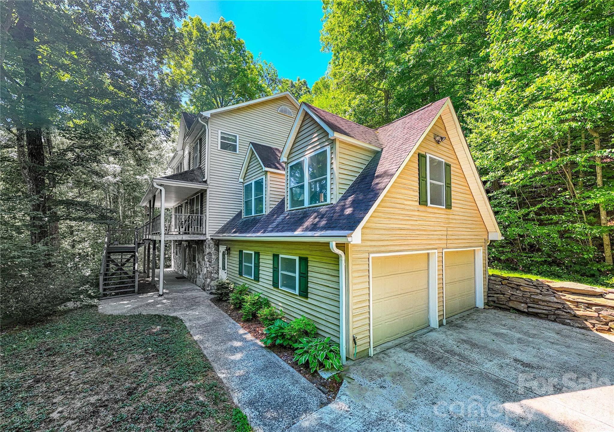 Welcome home! - 22 Great Aspen Way, Black Mountain