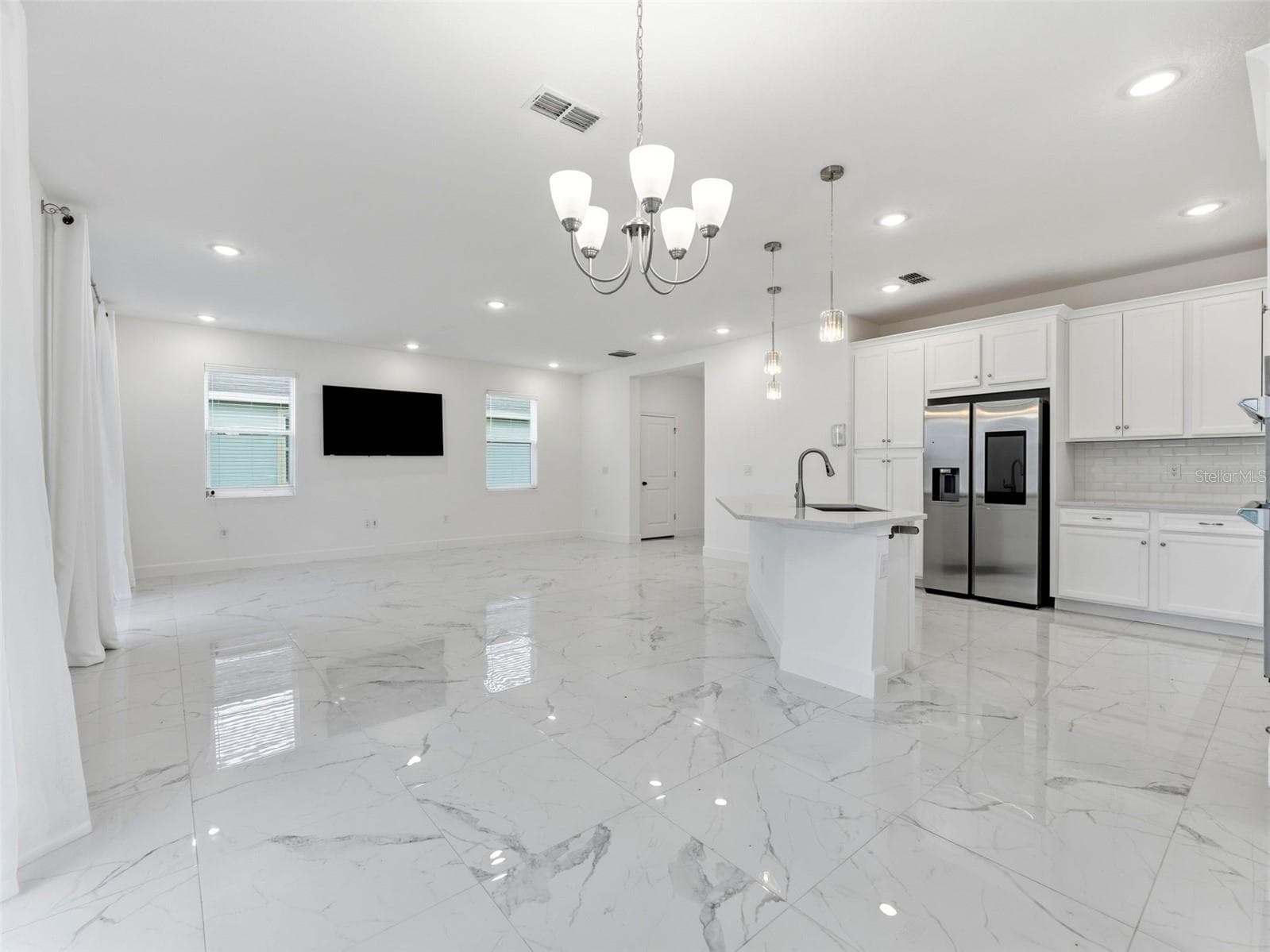 Single Family Residence at 5232 WISHING ARCH DR, APOLLO BEACH, photo 4 of 51