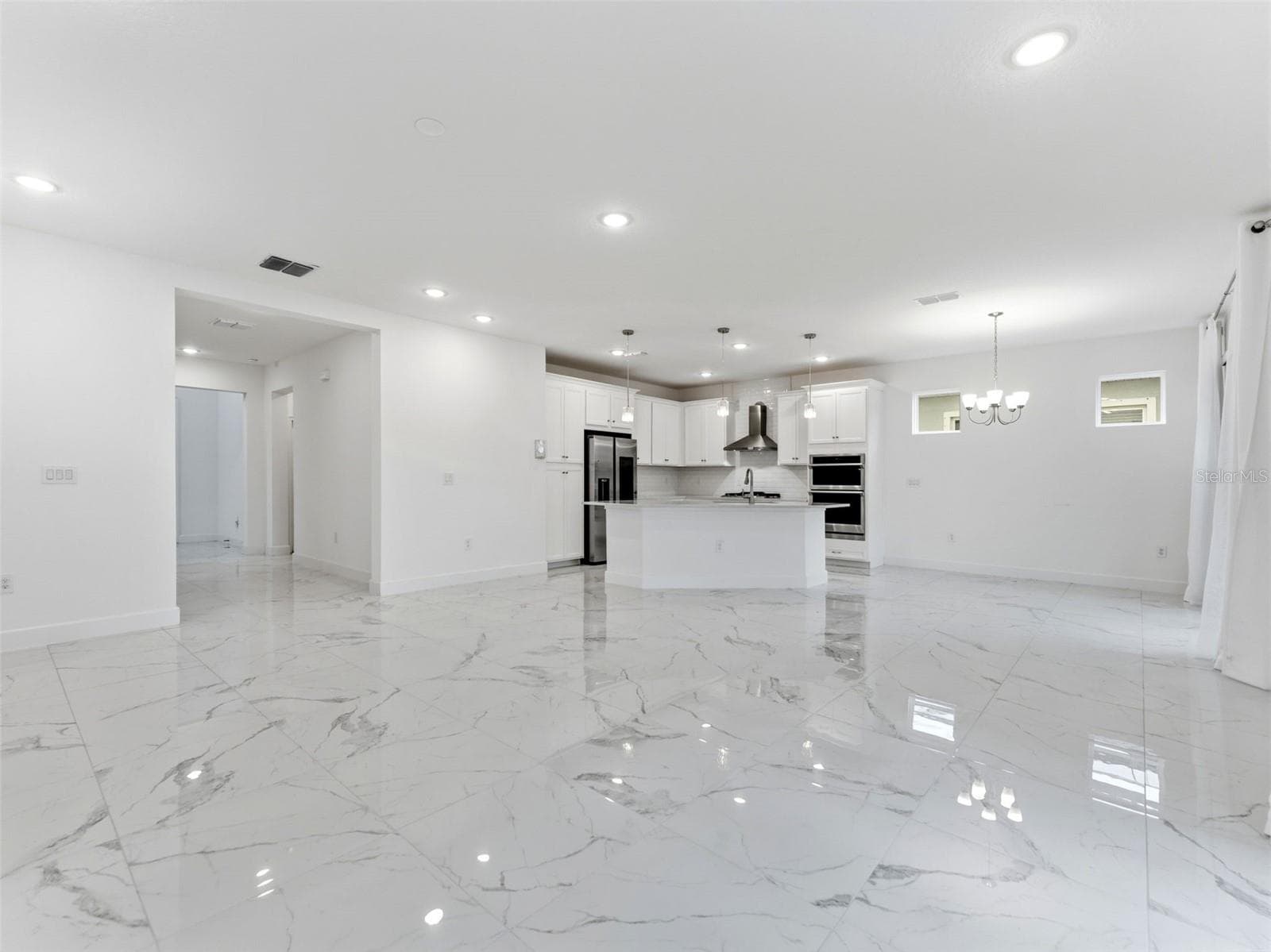 Single Family Residence at 5232 WISHING ARCH DR, APOLLO BEACH, photo 3 of 51