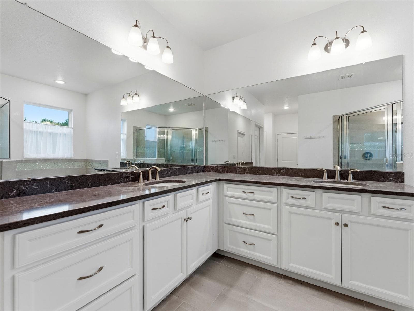 Single Family Residence at 5232 WISHING ARCH DR, APOLLO BEACH, photo 15 of 51