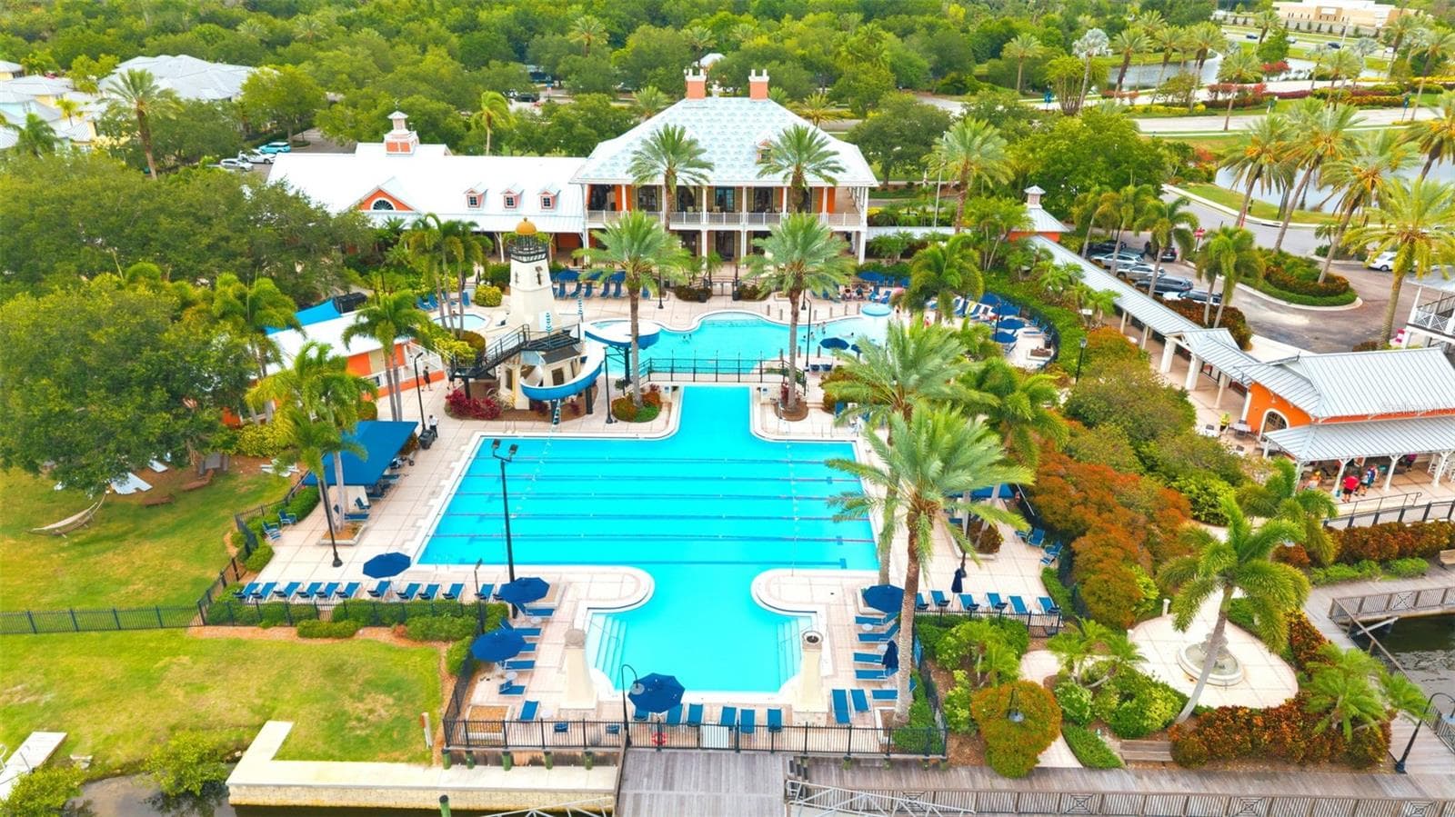 First pool & amenity center - 5232 WISHING ARCH DR, APOLLO BEACH
