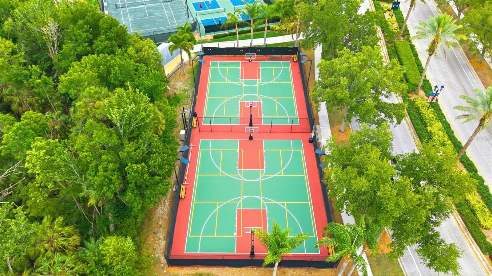 Basketball courts - 5232 WISHING ARCH DR, APOLLO BEACH