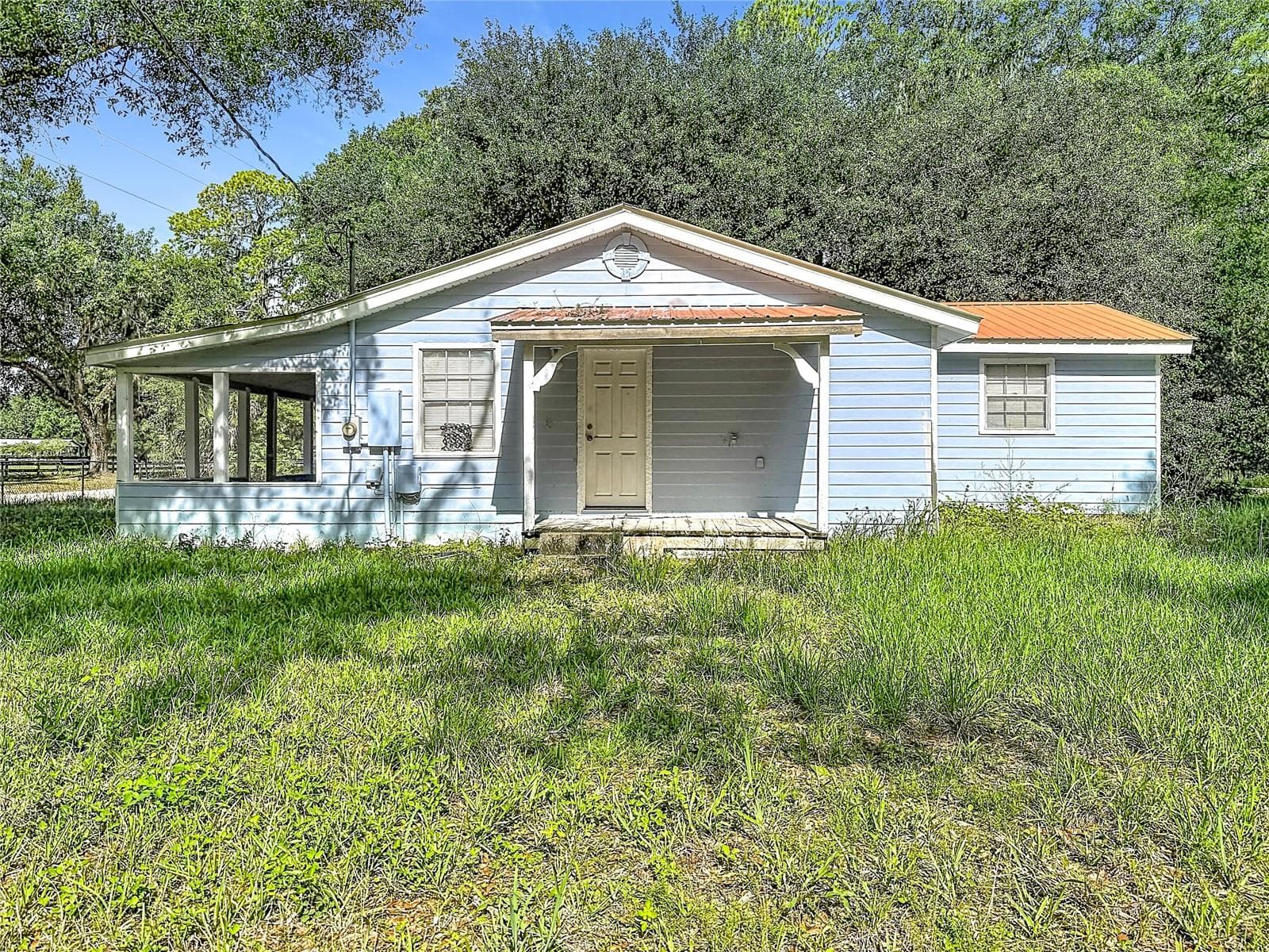 Single Family Residence at 1007 HAWTHORN ST, ZEPHYRHILLS, photo 3 of 13