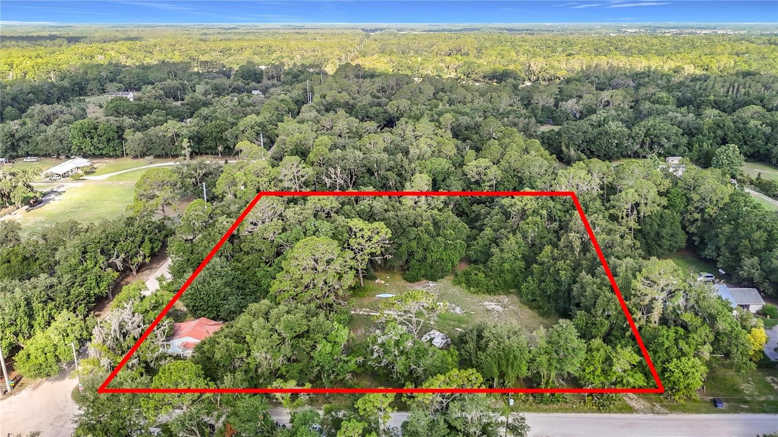 Single Family Residence at 1007 HAWTHORN ST, ZEPHYRHILLS, photo 9 of 13