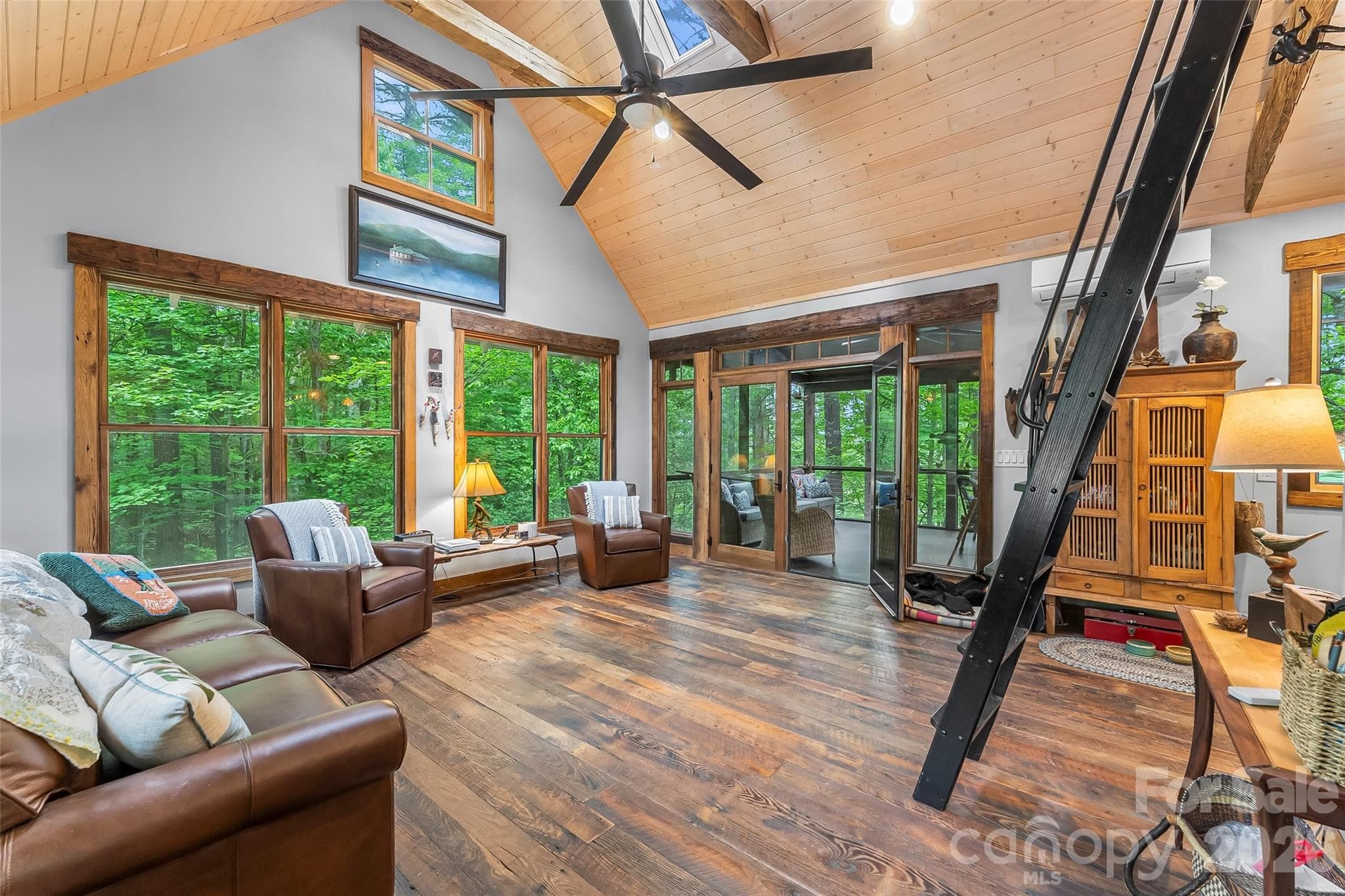Living Room with reclaimed wood and chestnut flooring - 130 Settlement Ridge Drive, Marion