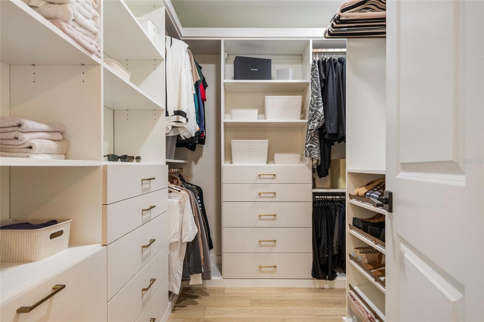 Custom Closet - 12551 WILLSTATTER AVE, ORLANDO