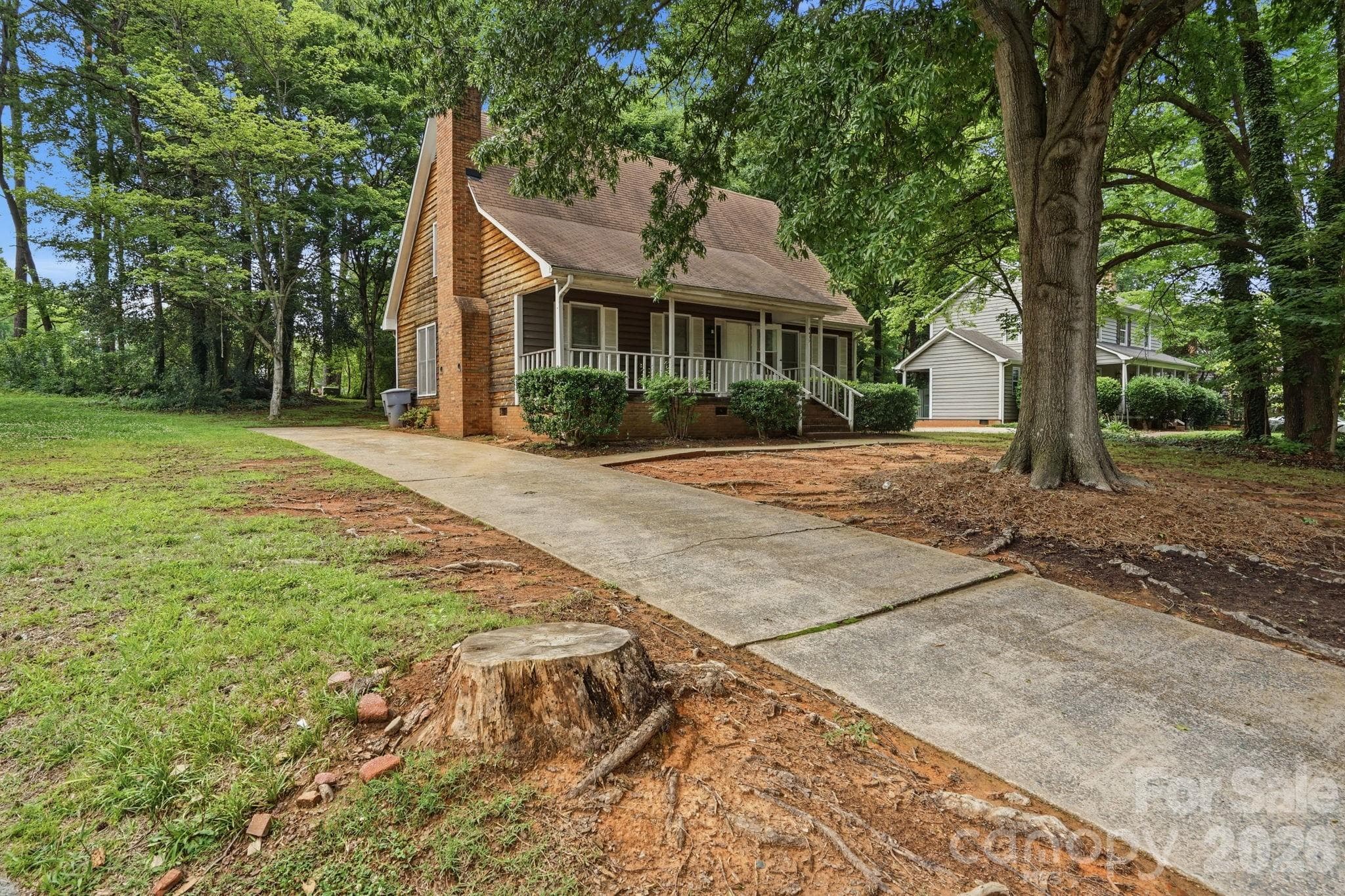 Single Family Residence at 4459 Fair Springs Road, Charlotte, photo 2 of 46