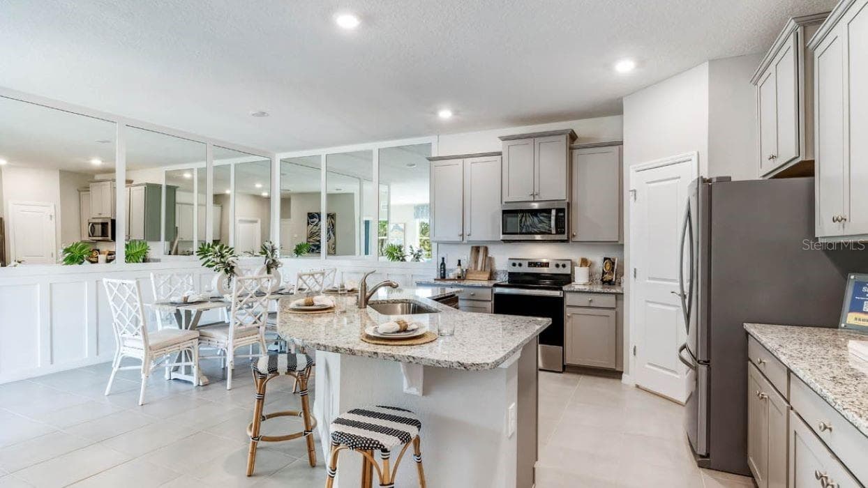 Villa at 6245 PARMERON LN, SARASOTA, photo 3 of 13