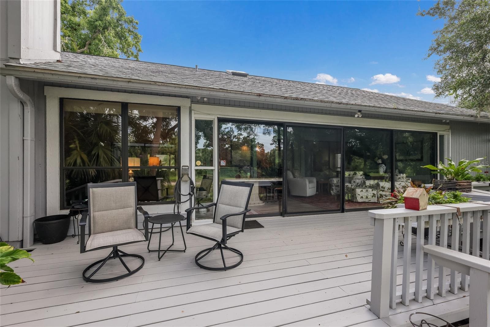 Peaceful outdoor setting that feels like a private retreat! - 851 FAULKWOOD CT, SARASOTA