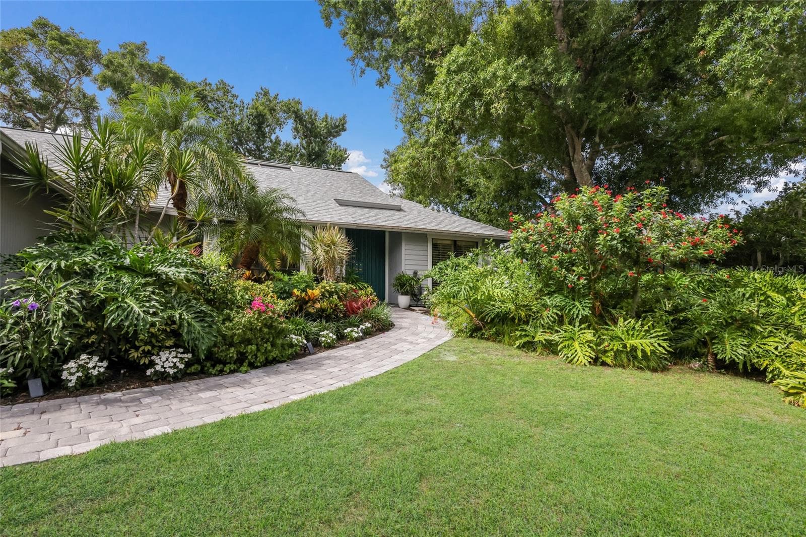 Brick paver walkway (2023) - 851 FAULKWOOD CT, SARASOTA
