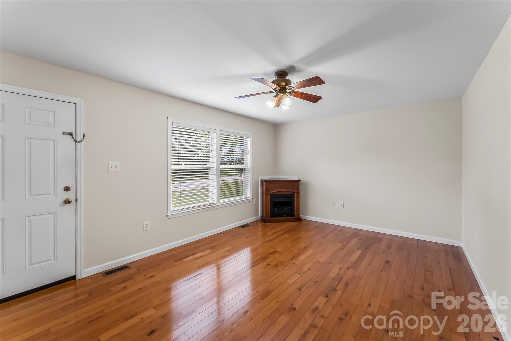 Single Family Residence at Marshall, photo 4 of 27