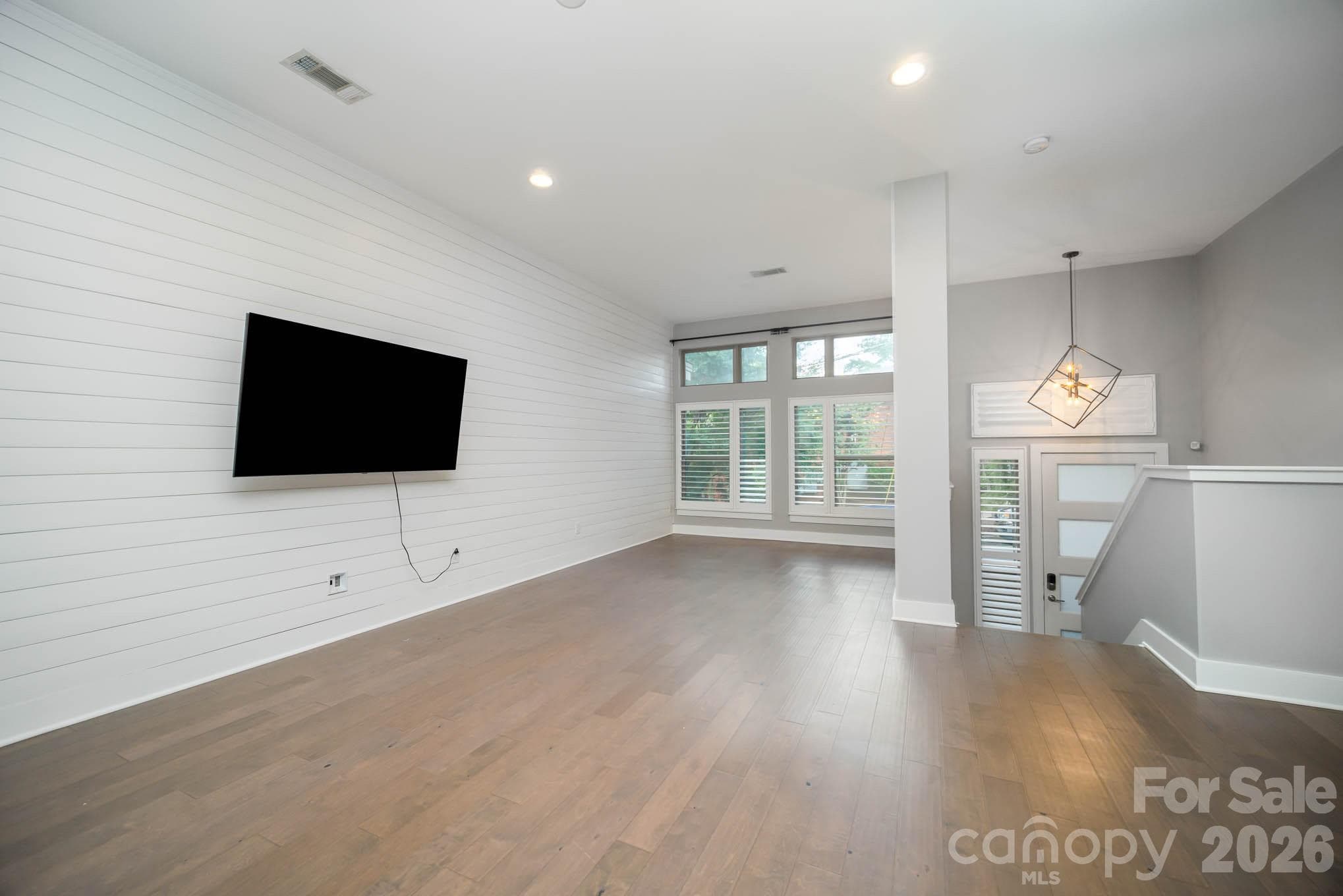 Townhouse at Charlotte, photo 3 of 20