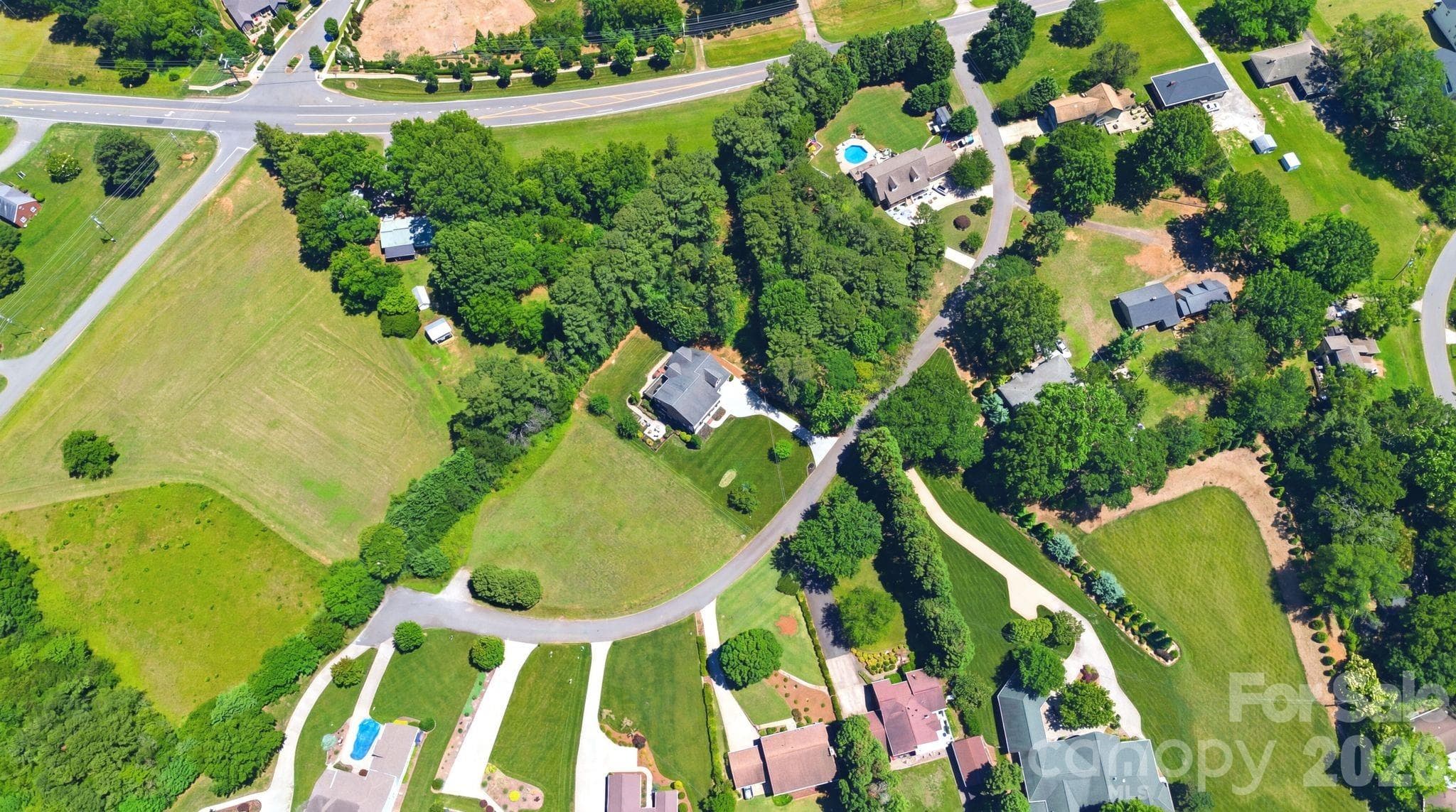 Private Dead End Street - Huntersville