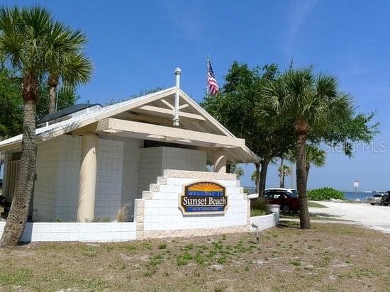 Condominium at 2571 CYPRUS DR #1-201, PALM HARBOR, photo 73 of 77