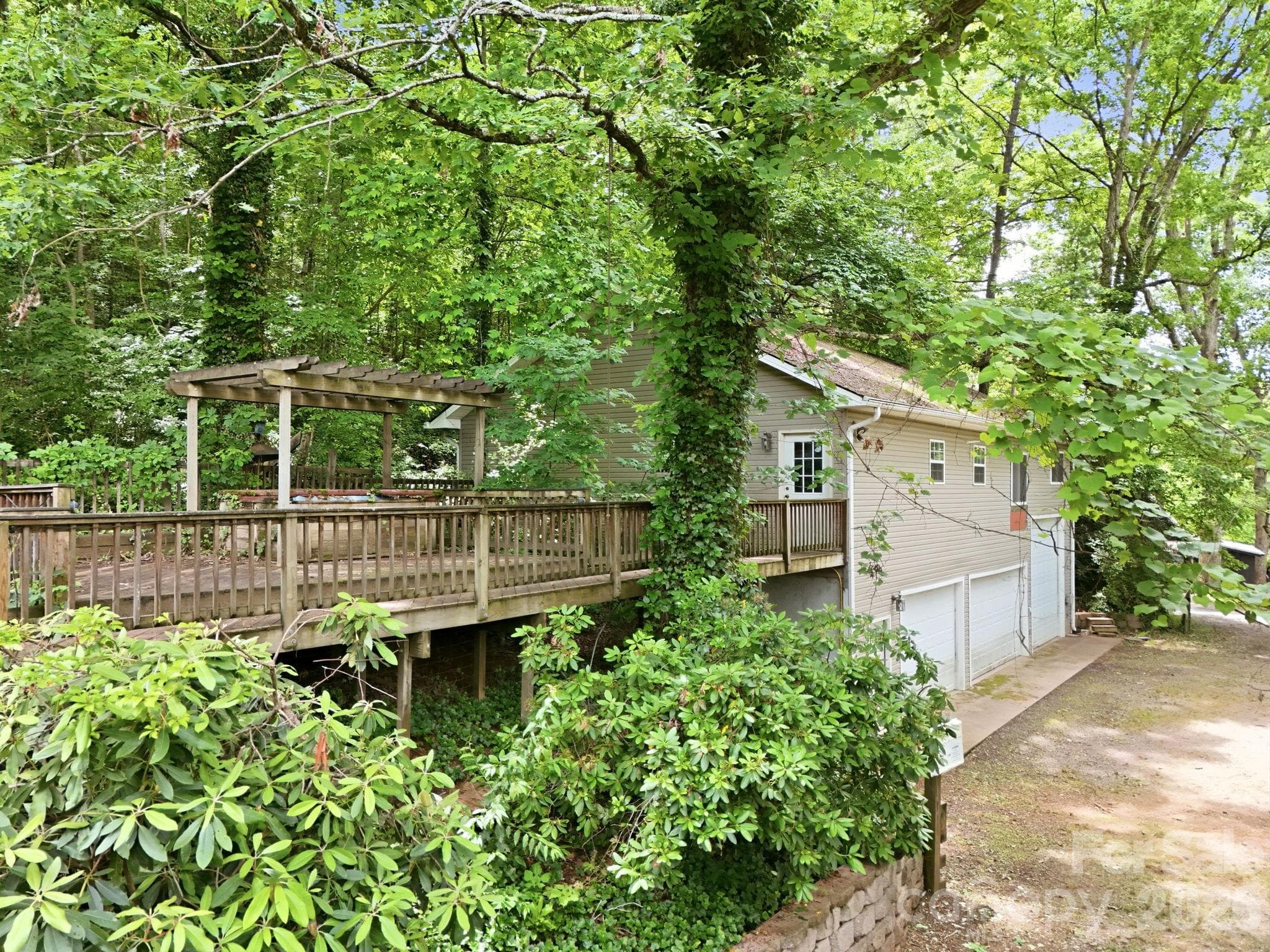 Single Family Residence at Waynesville, photo 3 of 45