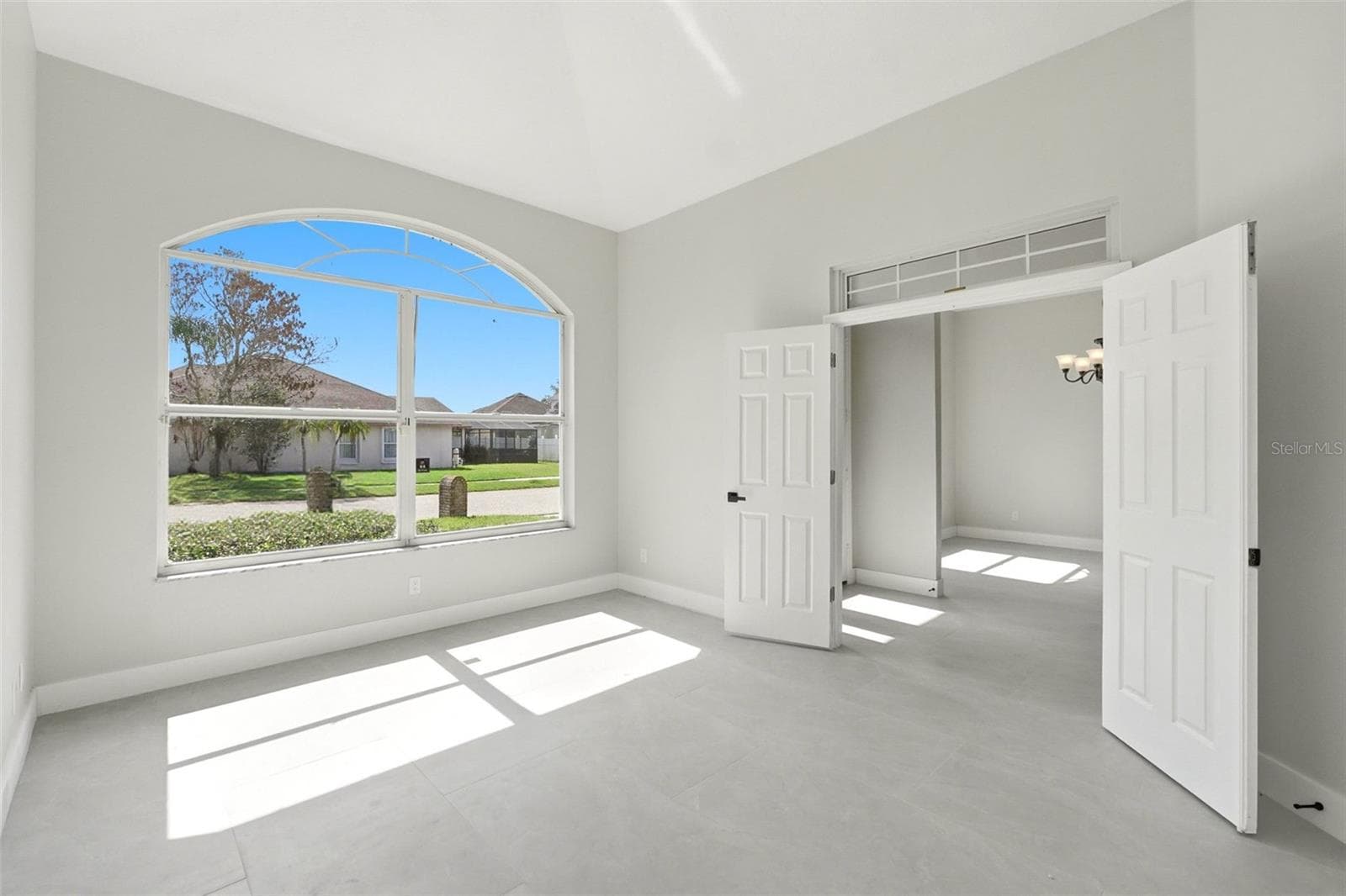 Single Family Residence at 12714 TOPSFIELD DR, ORLANDO, photo 7 of 48
