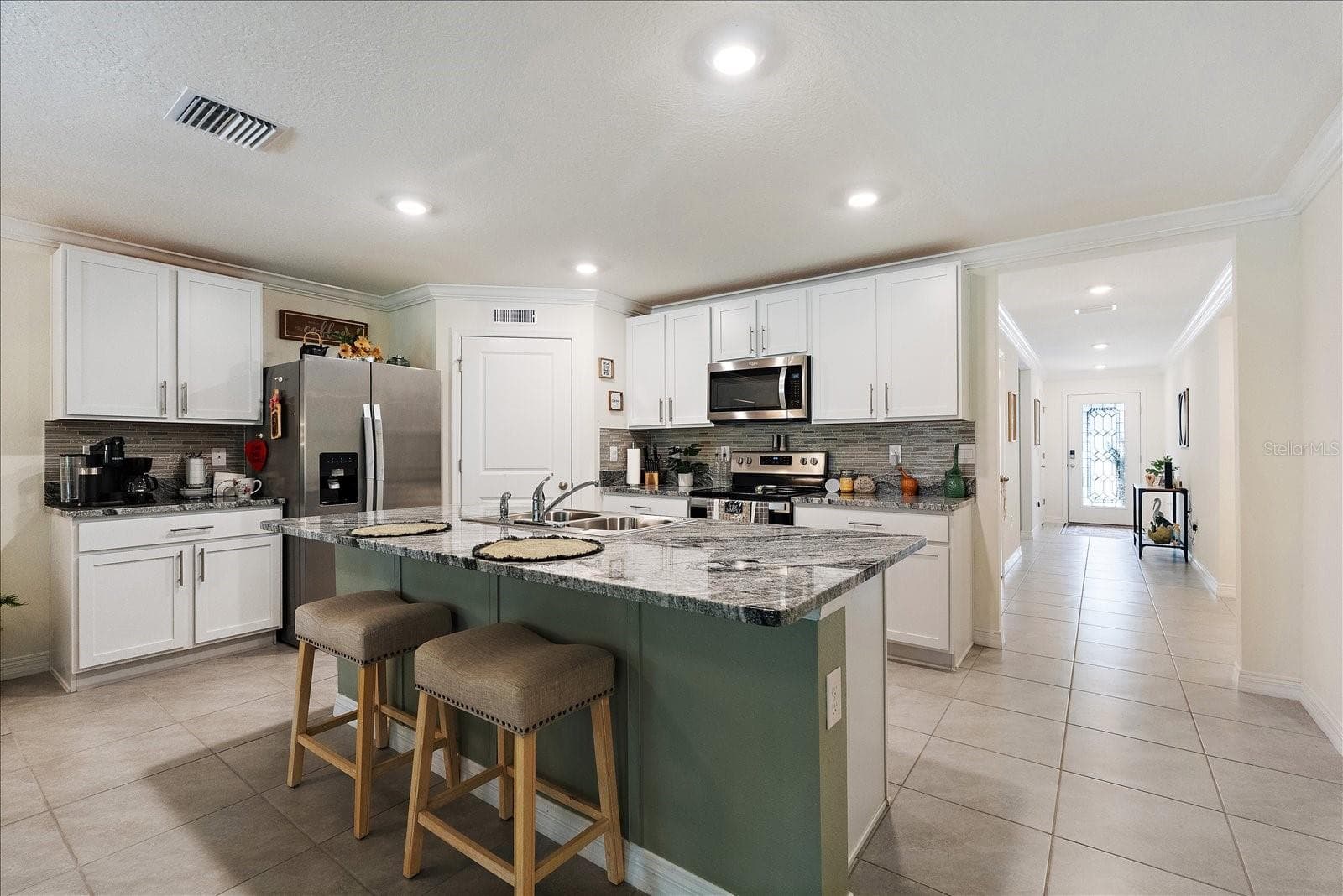 Updated Kitchen with backsplash - 5223 BYRONIC CT, BROOKSVILLE