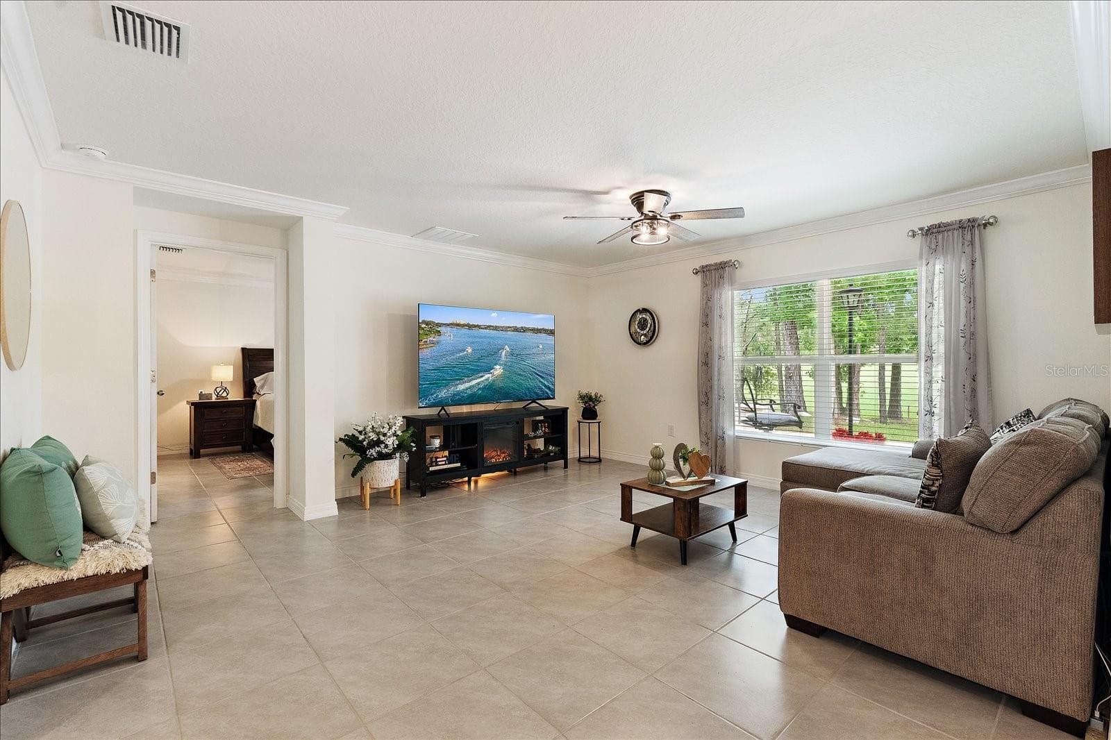 Large Living Room - 5223 BYRONIC CT, BROOKSVILLE