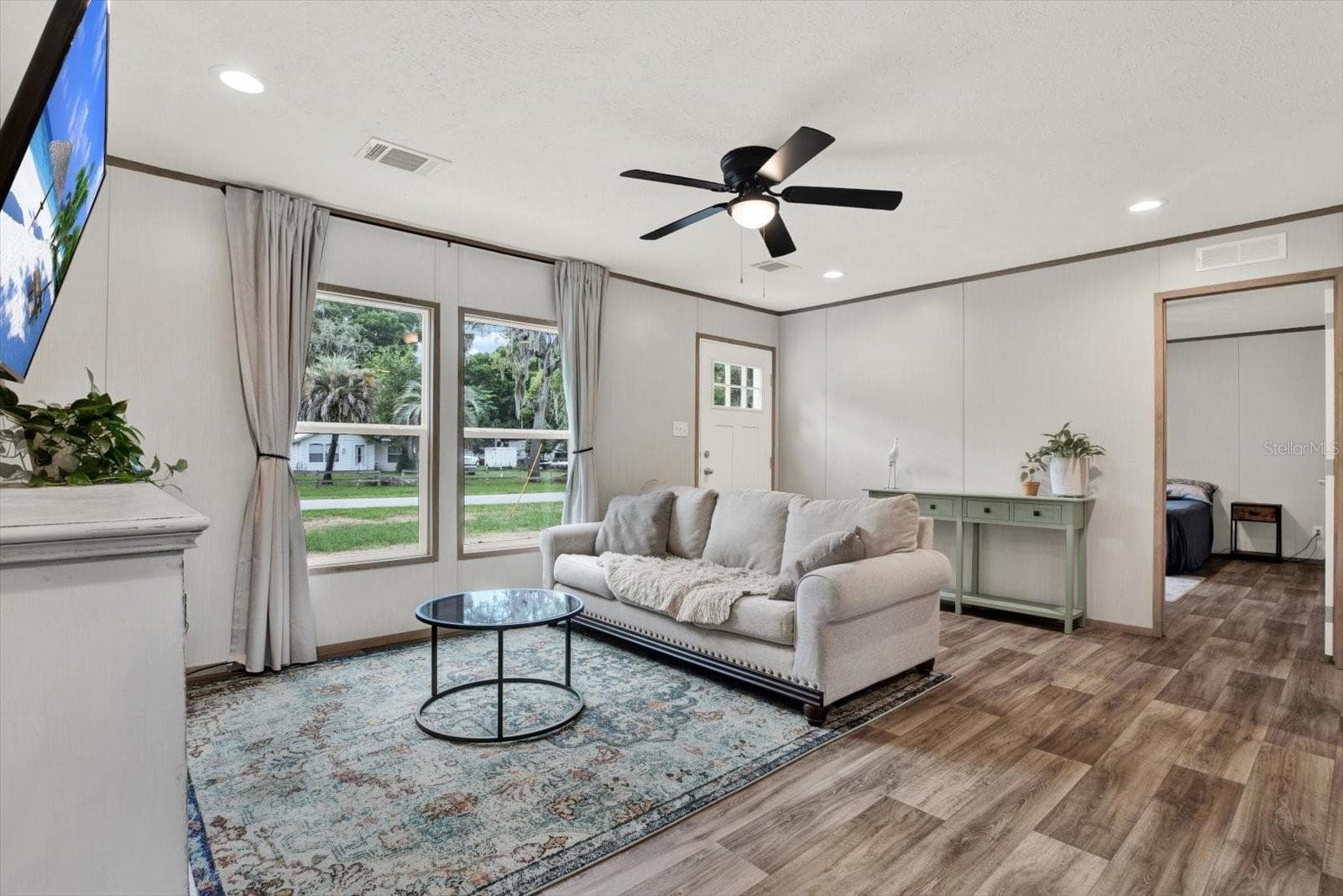 Manufactured Home at 2845 N LAKEFRONT DR, HERNANDO, photo 3 of 34