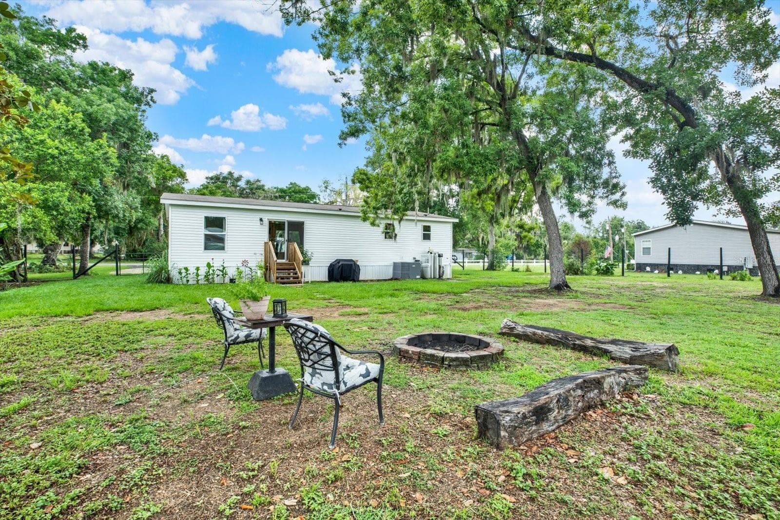 Manufactured Home at 2845 N LAKEFRONT DR, HERNANDO, photo 15 of 34