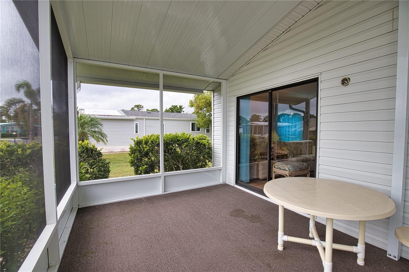 Manufactured Home at 632 LA JOLLA CIR, NORTH PORT, photo 23 of 35
