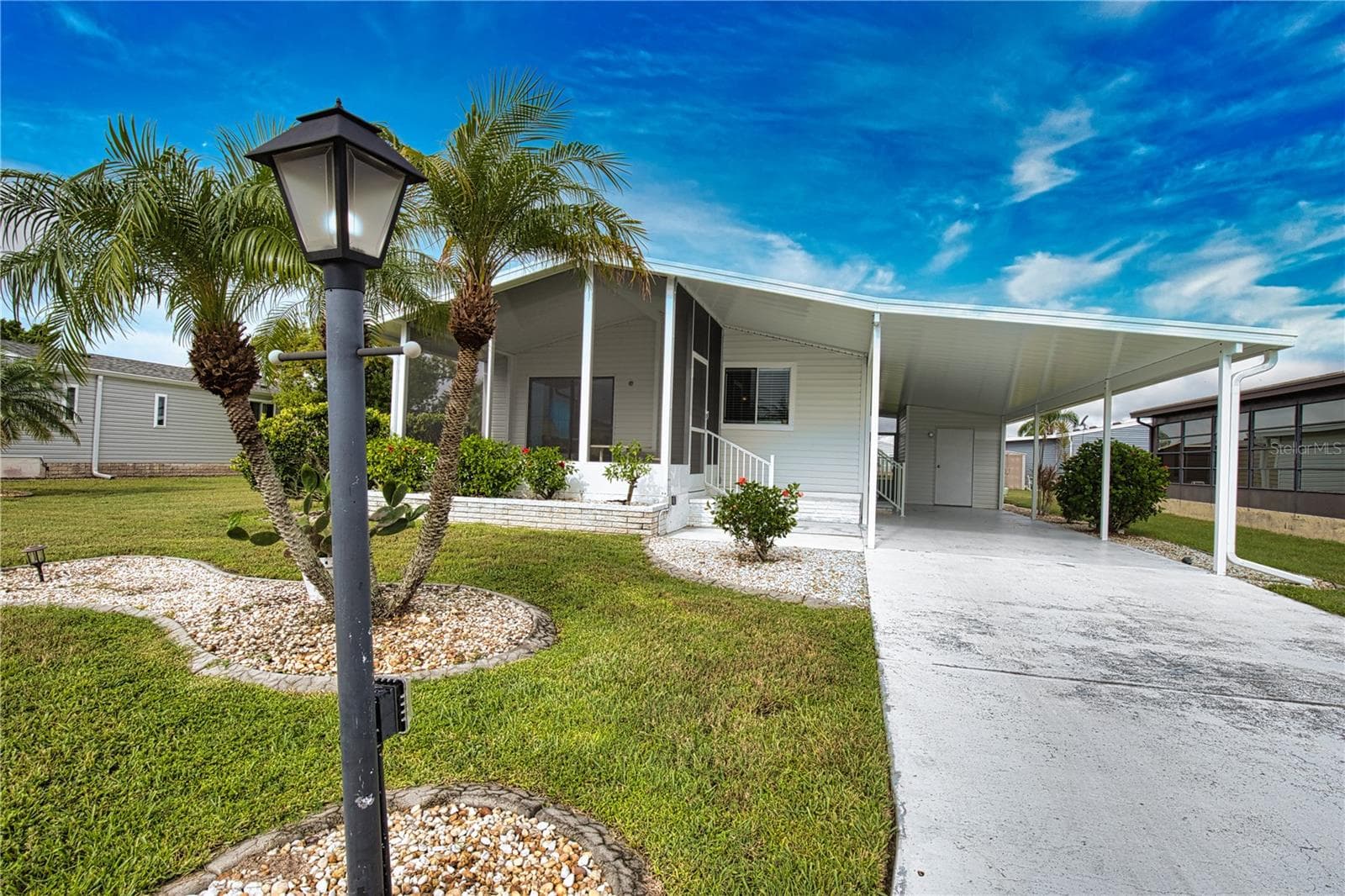 Manufactured Home at 632 LA JOLLA CIR, NORTH PORT, photo 31 of 35