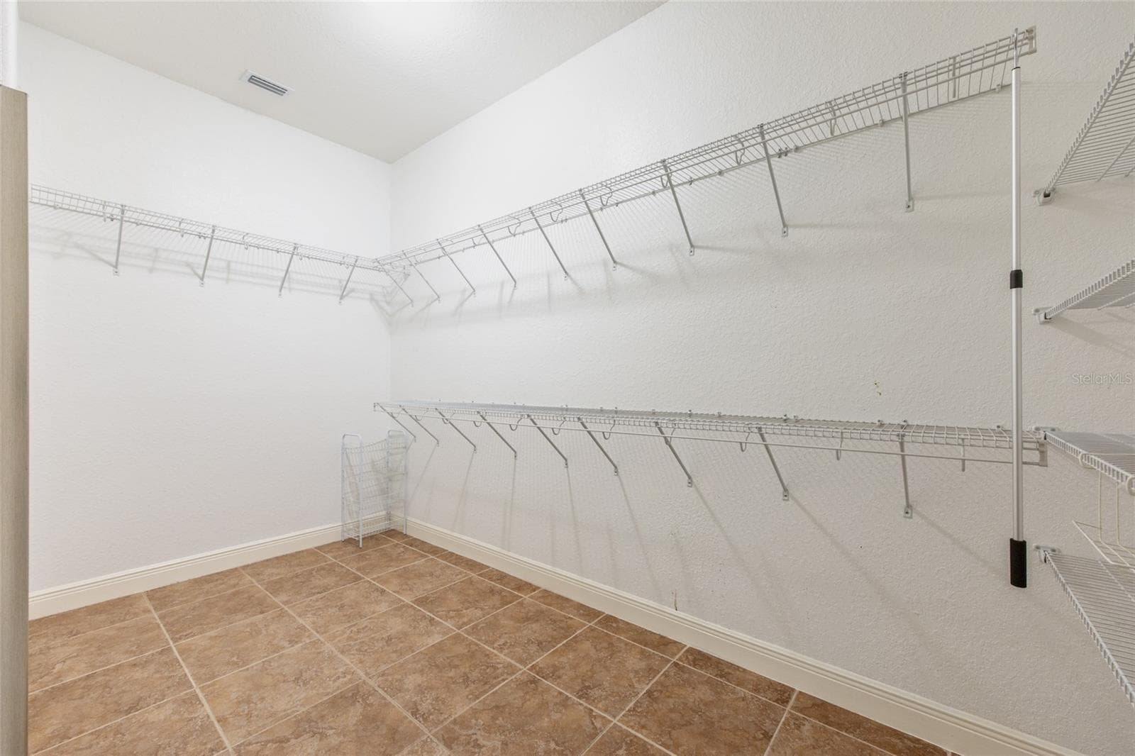 Large Walk In Closet - 3 HIALEAH DR, OCALA