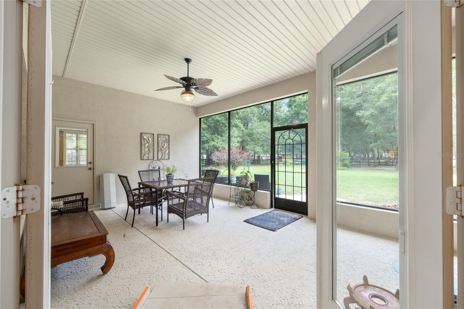 Great outdoor living - 3 HIALEAH DR, OCALA