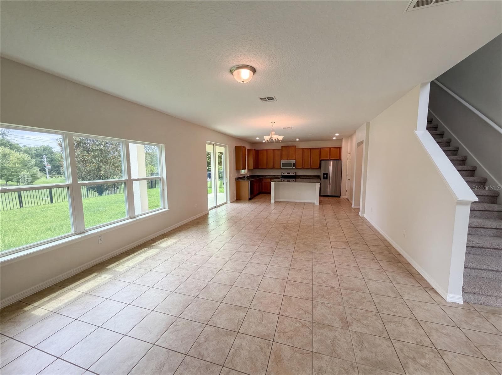 Single Family Residence at 811 MAPLE LEAF LOOP, WINTER SPRINGS, photo 9 of 30