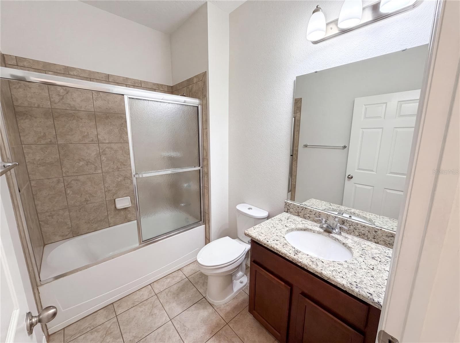 Single Family Residence at 811 MAPLE LEAF LOOP, WINTER SPRINGS, photo 13 of 30