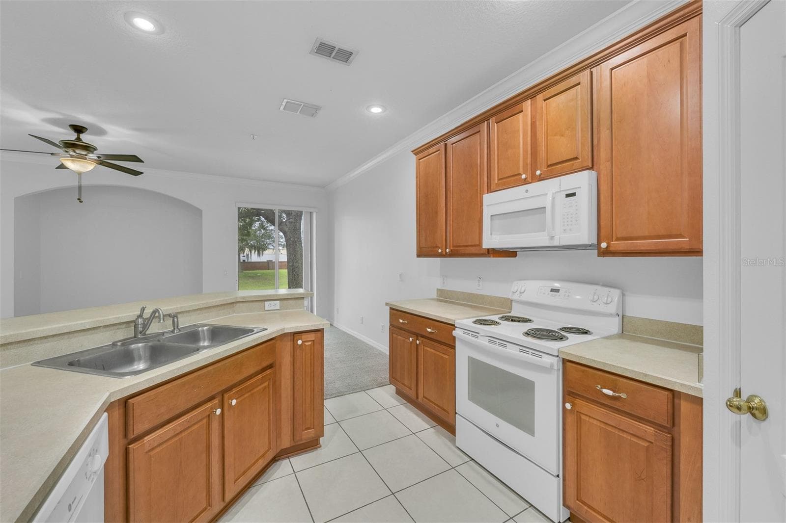 Townhouse at 870 ASHWORTH OVERLOOK DR #A, APOPKA, photo 18 of 37
