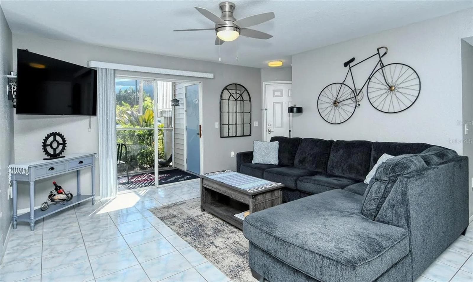 Condominium at 850 S TAMIAMI TRL #801, SARASOTA, photo 5 of 26
