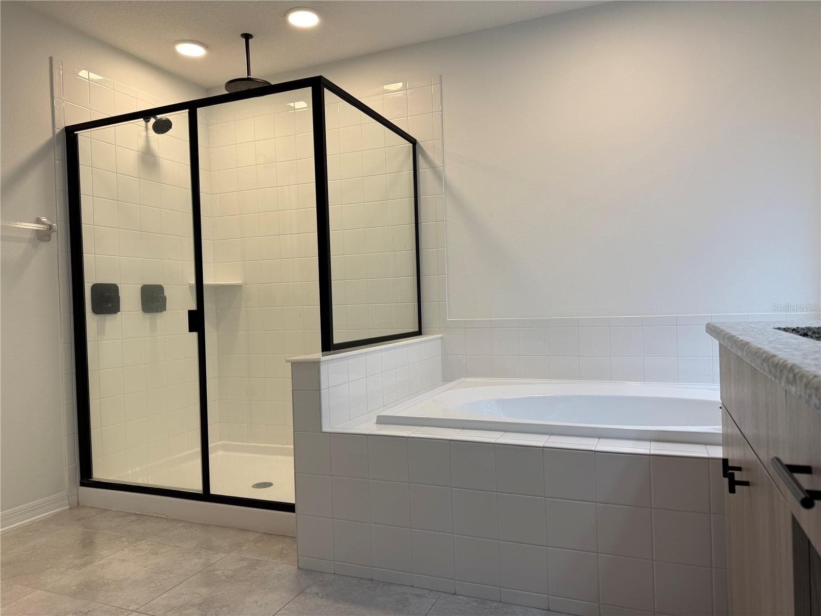 Single Family Residence at 33263 SYCAMORE LEAF DR, WESLEY CHAPEL, photo 12 of 52