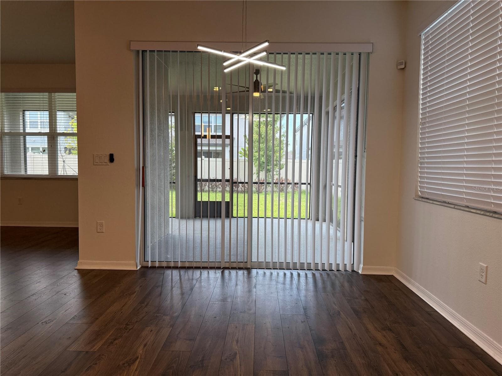 Single Family Residence at 33263 SYCAMORE LEAF DR, WESLEY CHAPEL, photo 41 of 52