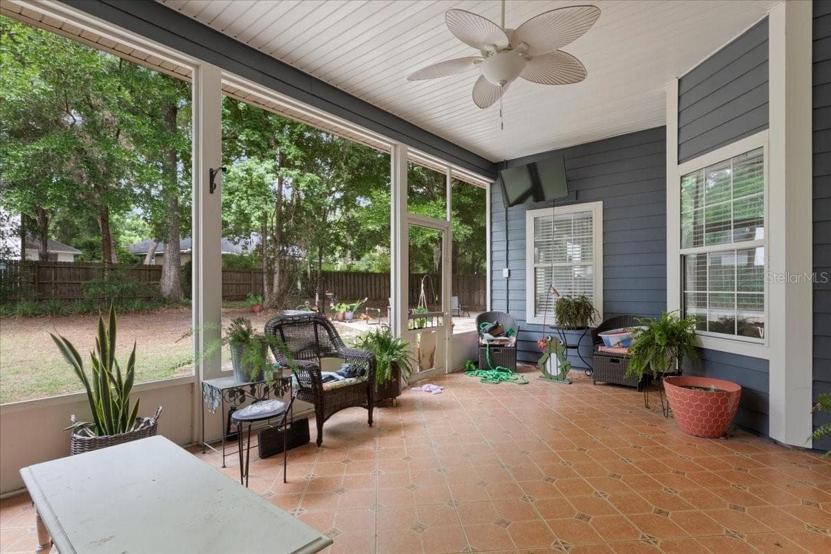 Screened Porch - 5514 NW 78TH LN, GAINESVILLE