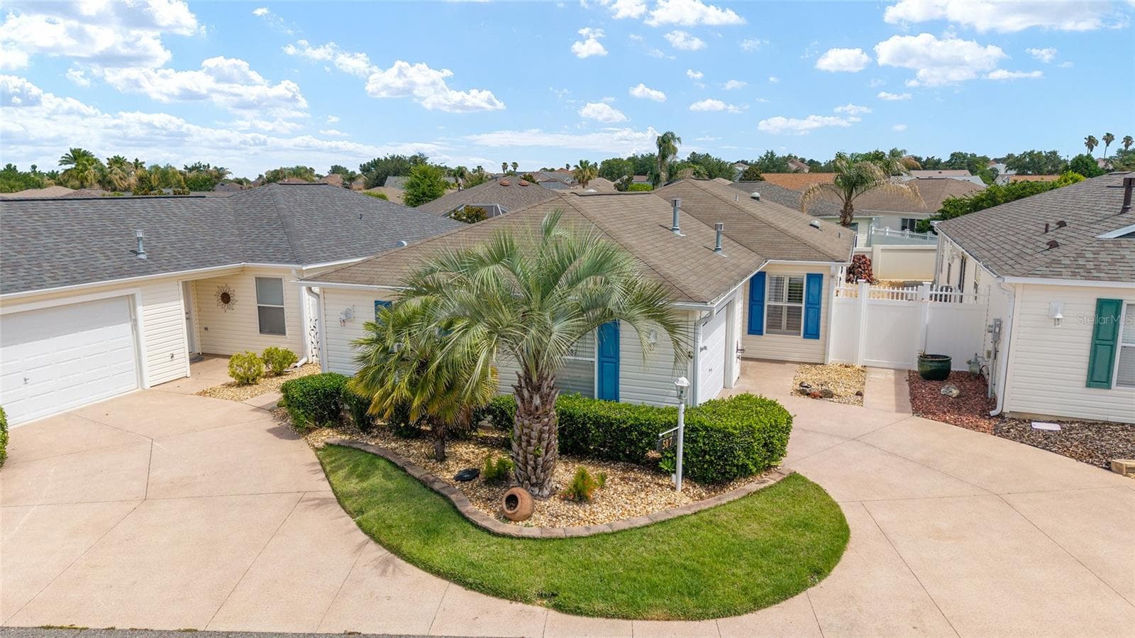 Villa at 587 AUDREY LN, THE VILLAGES, photo 3 of 48