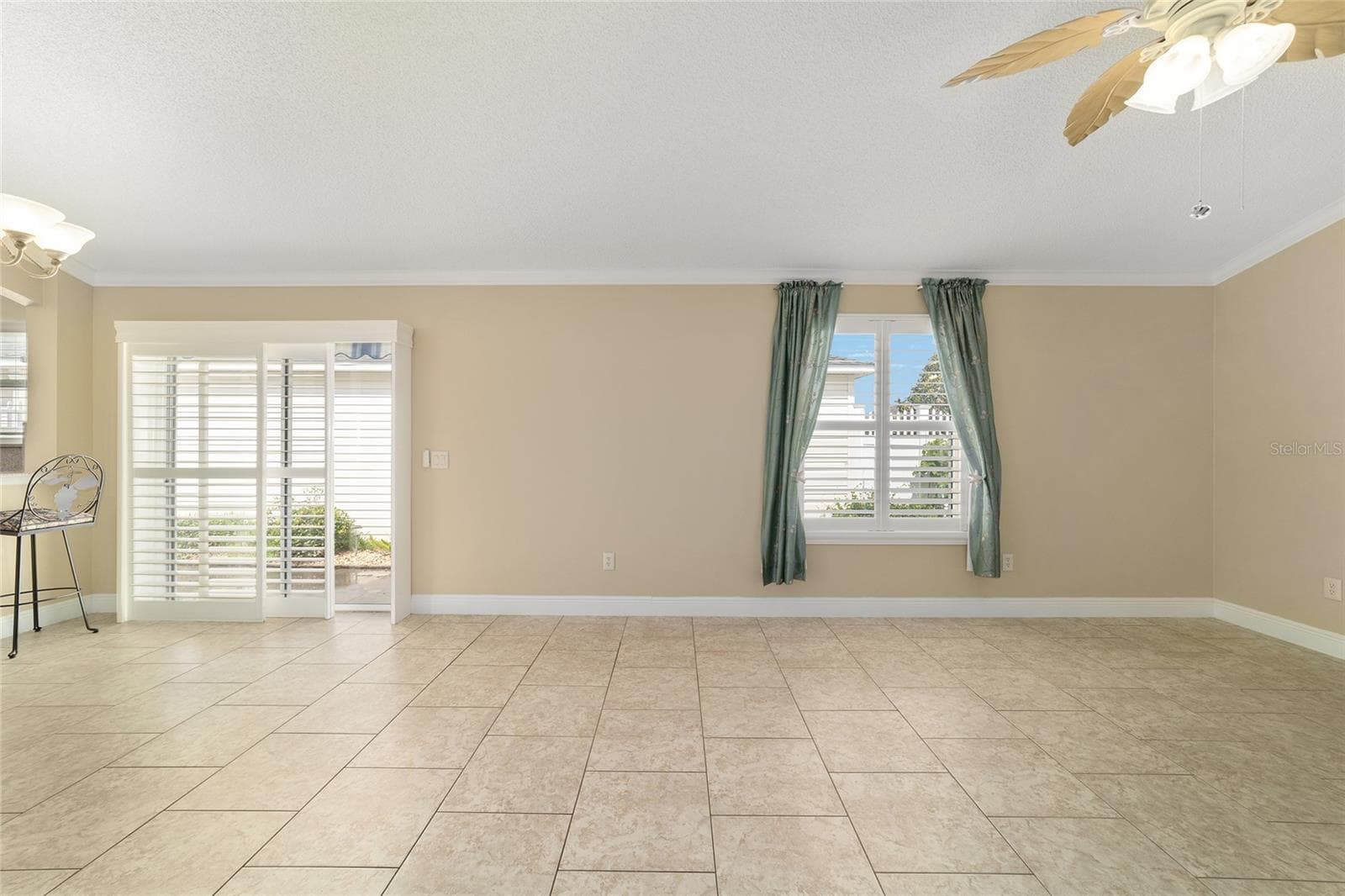 Villa at 587 AUDREY LN, THE VILLAGES, photo 9 of 48